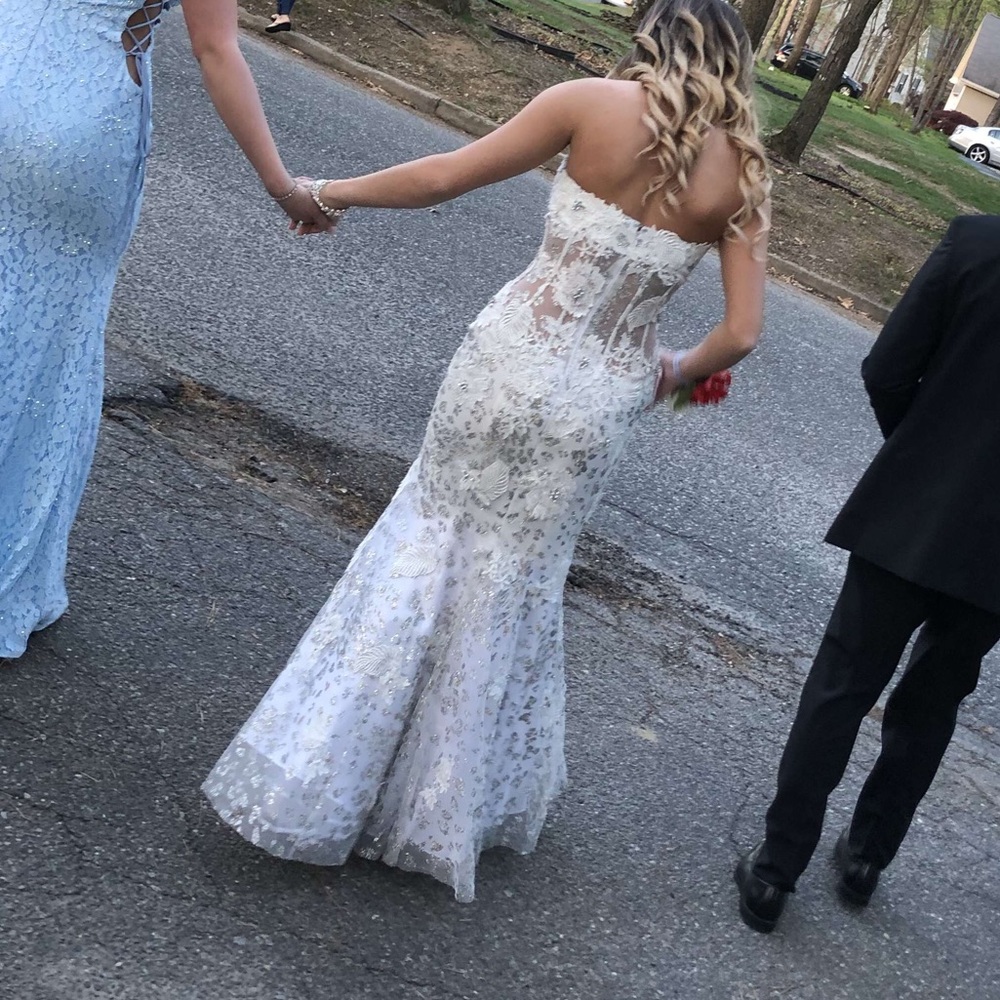 JOVANI PROM GOWN - Picture 8 of 8